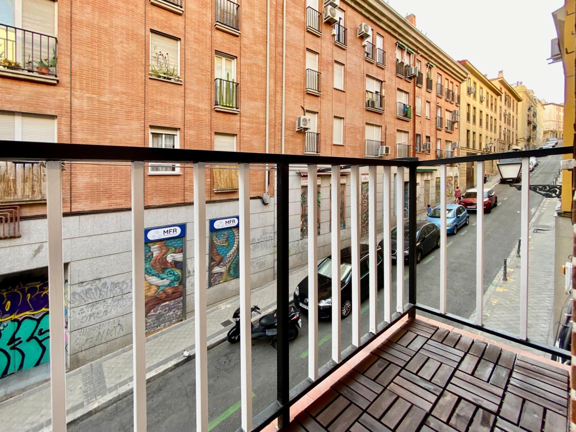 Charming Latina Village - Estancias Temporales En Pleno Centro Madrid Exterior foto